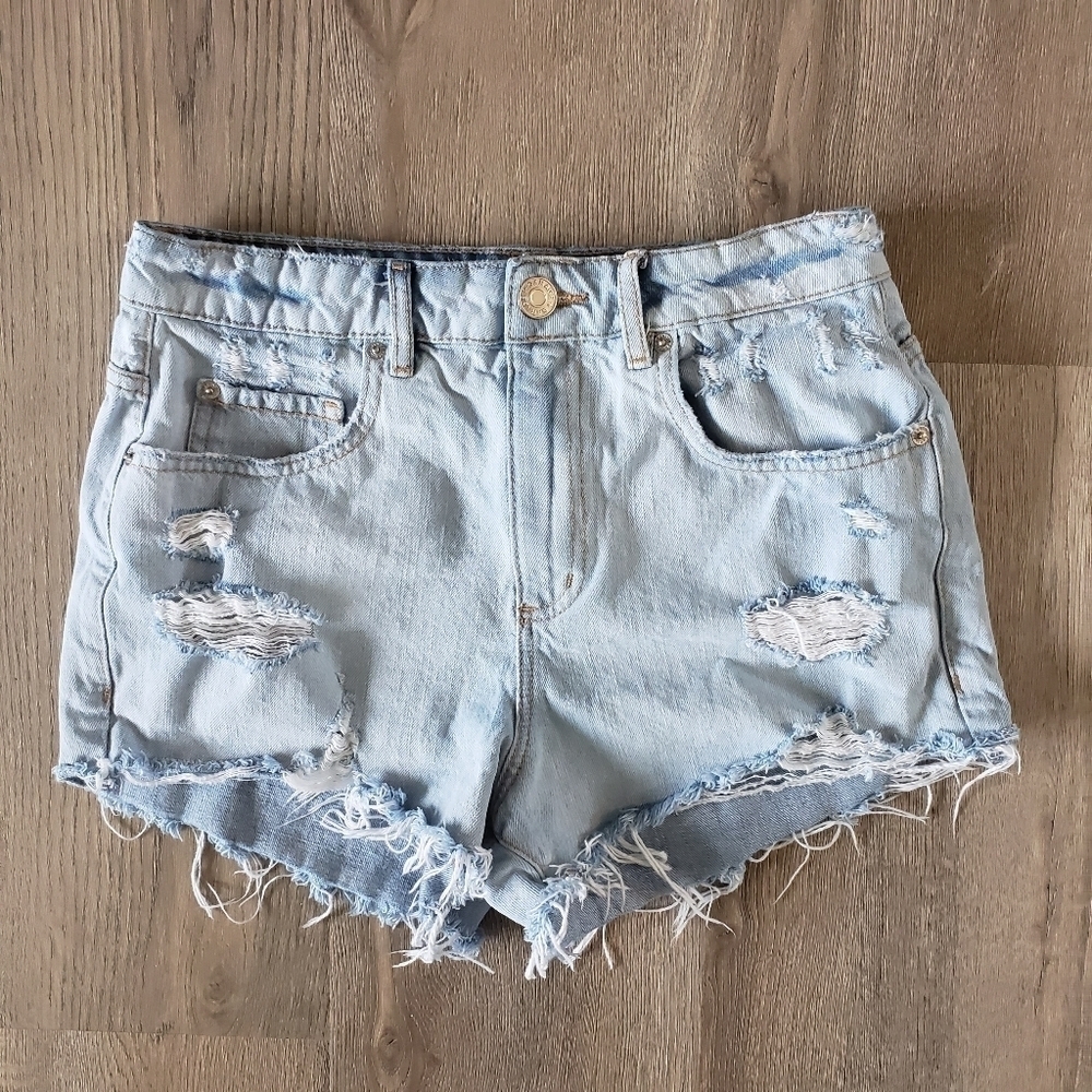 ⭐3/$25⭐ Garage Distressed High-Rise Jean S…
